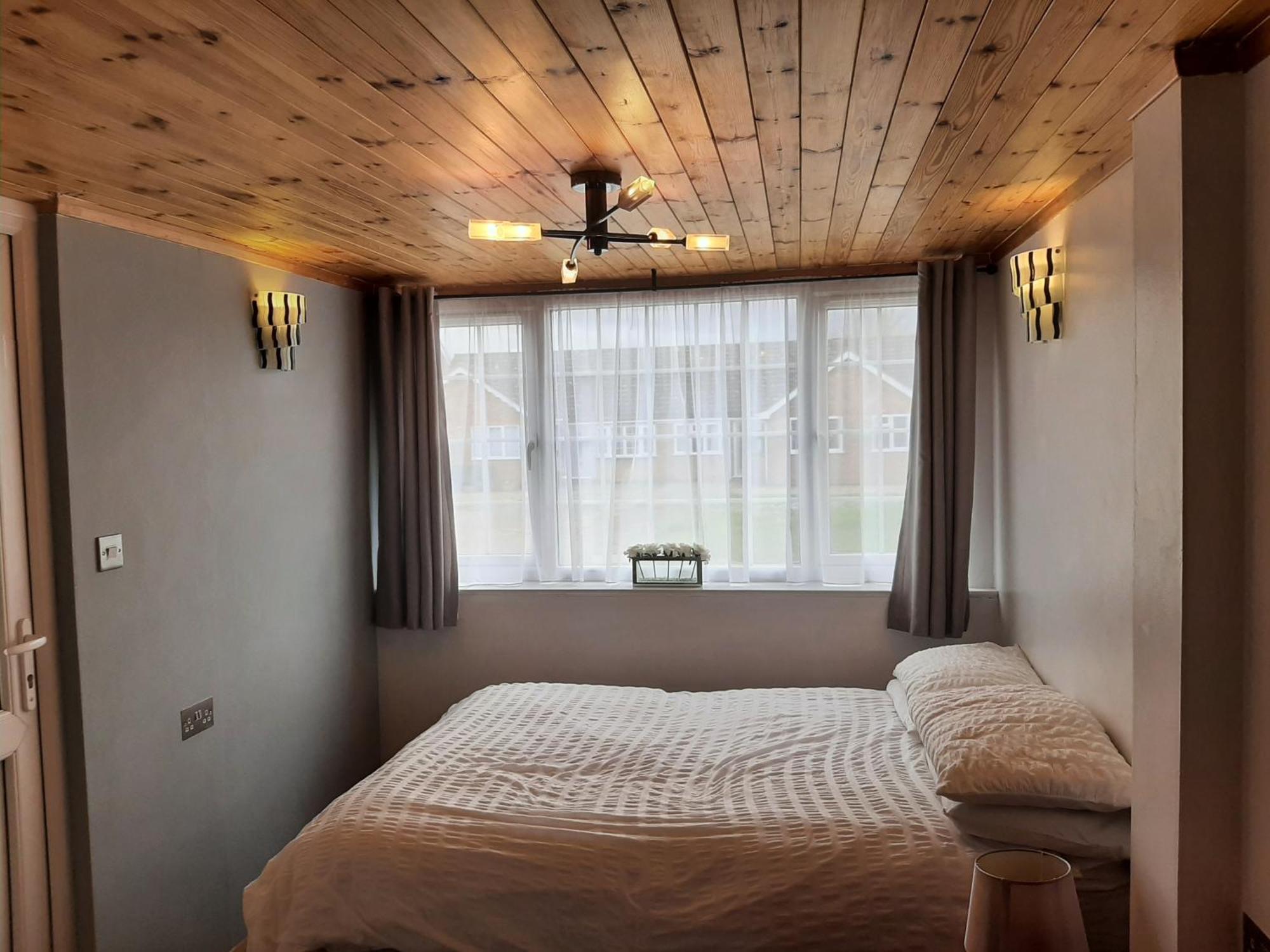 Mildenhall Suffolk Экстерьер фото
